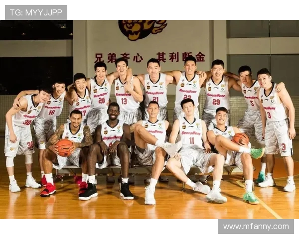 东莞银行与北京首钢2020赛季精彩对决回顾与分析